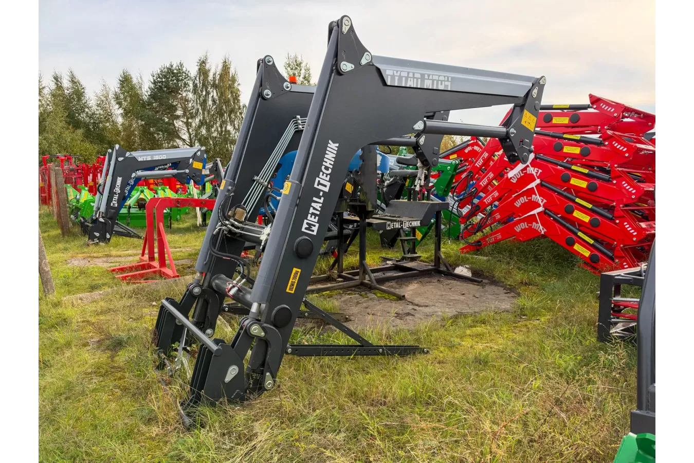 Frontalinis krautuvas METAL-TECHNIK, Tytan MT 04 | auksarankiai.lt